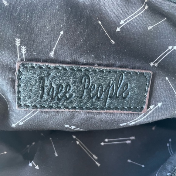 Free People zip top leather pouch - Picture 3 of 4